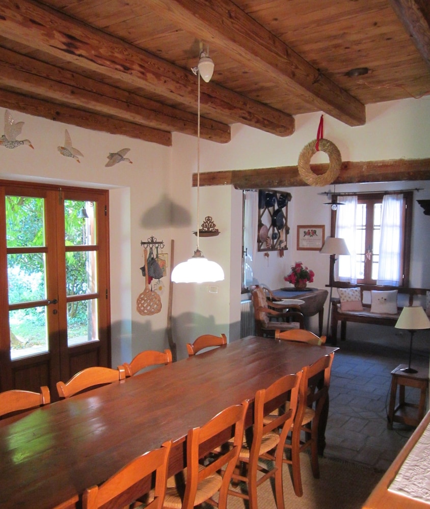 House, 2 Bedrooms, 2 Bathrooms, Garden View photo 2