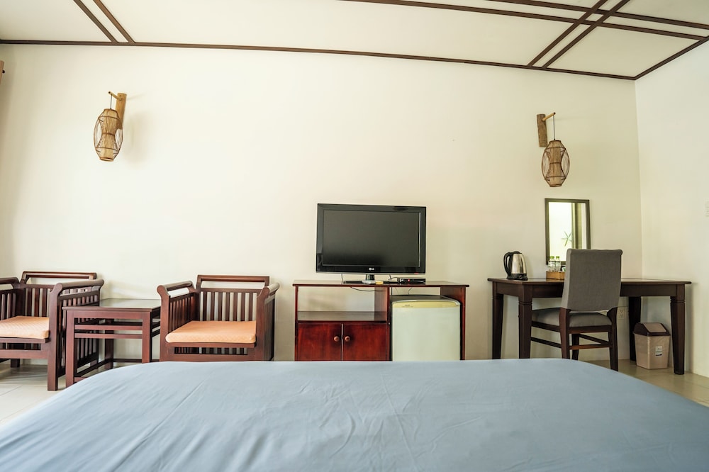Premium Room, 1 King Bed, River View