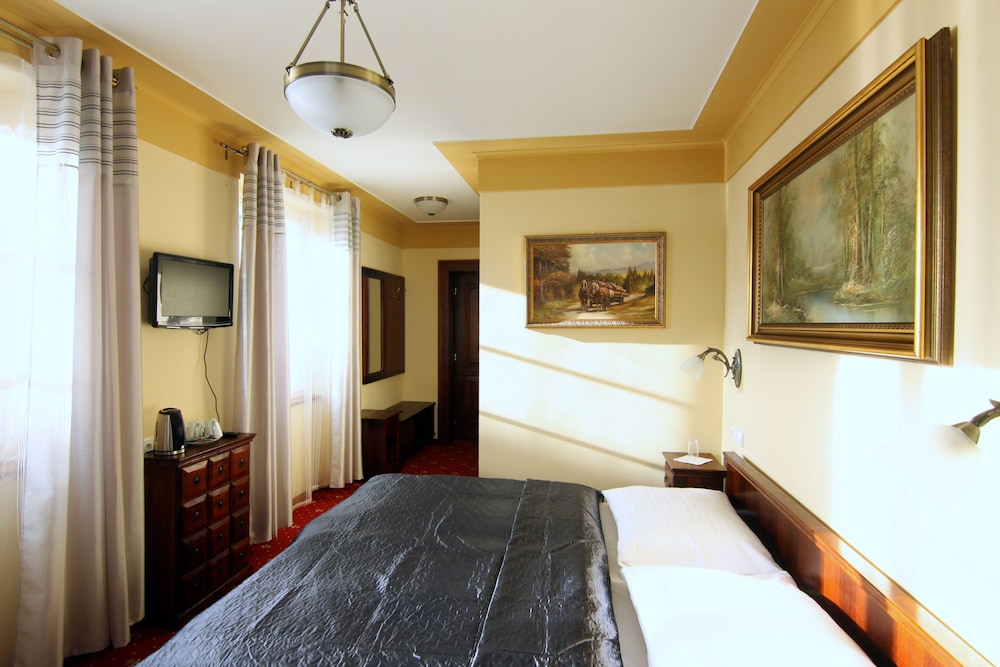 Standard Double Room, 1 Bedroom, Ensuite, Garden View