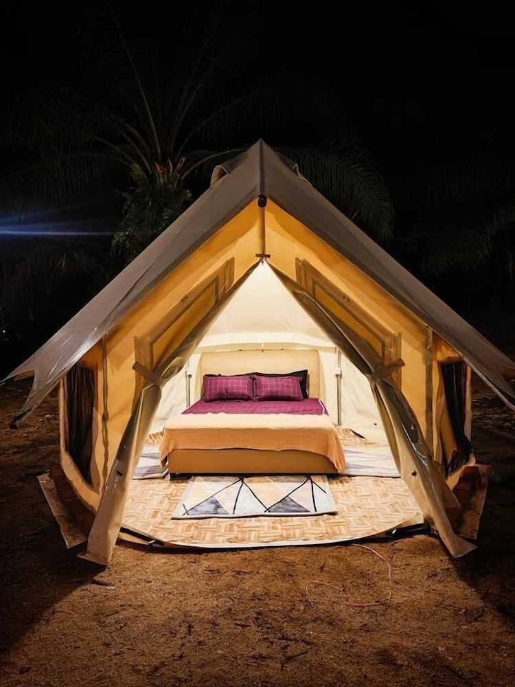 Comfort Tent, Garden View photo 1