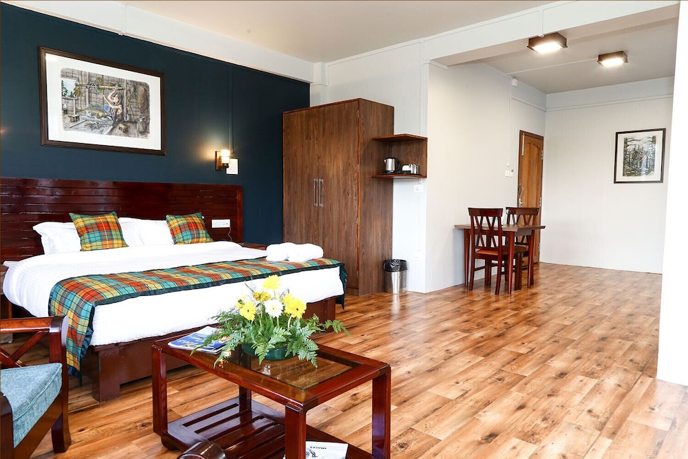 Economy Double Room, 1 Bedroom, Smoking, Golf View photo 1