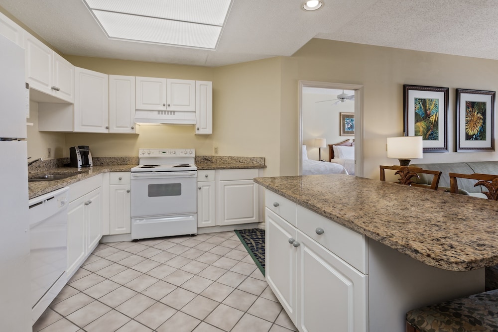 Suite, 1 Bedroom, Marina View - Photo 5