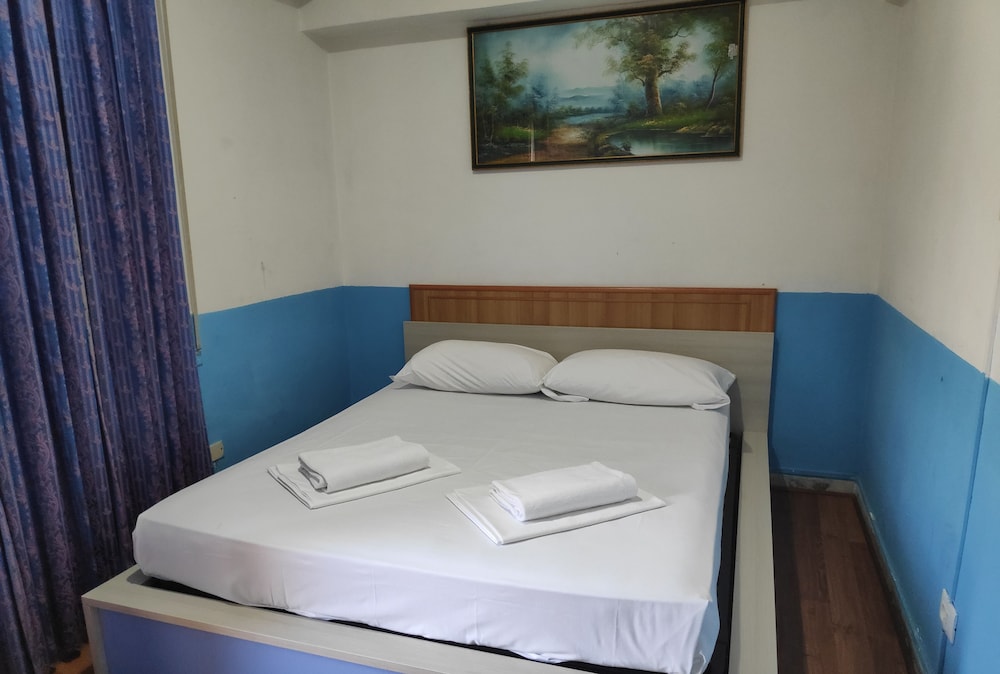 Economy Double Room, Shared Bathroom