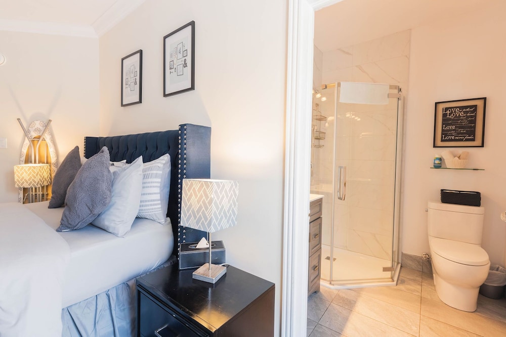 Superior Double Room, Ensuite (Main Floor) photo 2