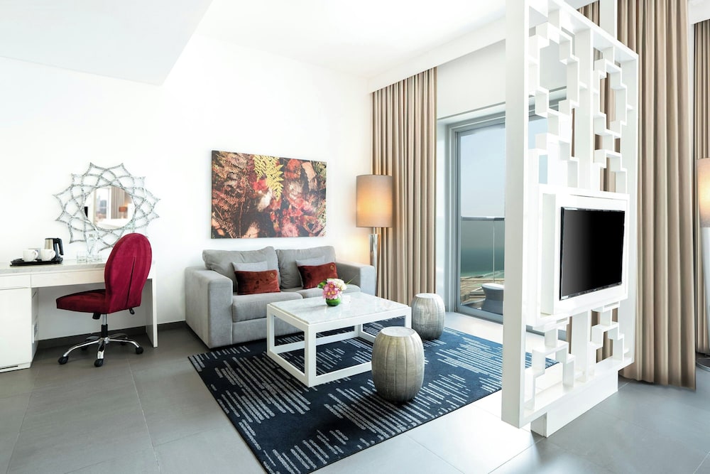 Grand Studio Suite with Soluna Access photo 3