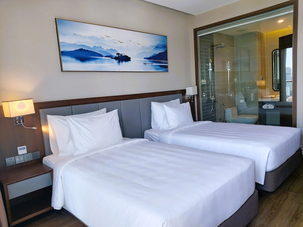 Deluxe Double Room, Balcony - Photo 2