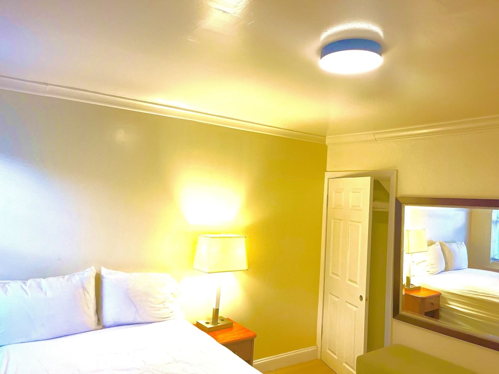 Economy Room photo 1