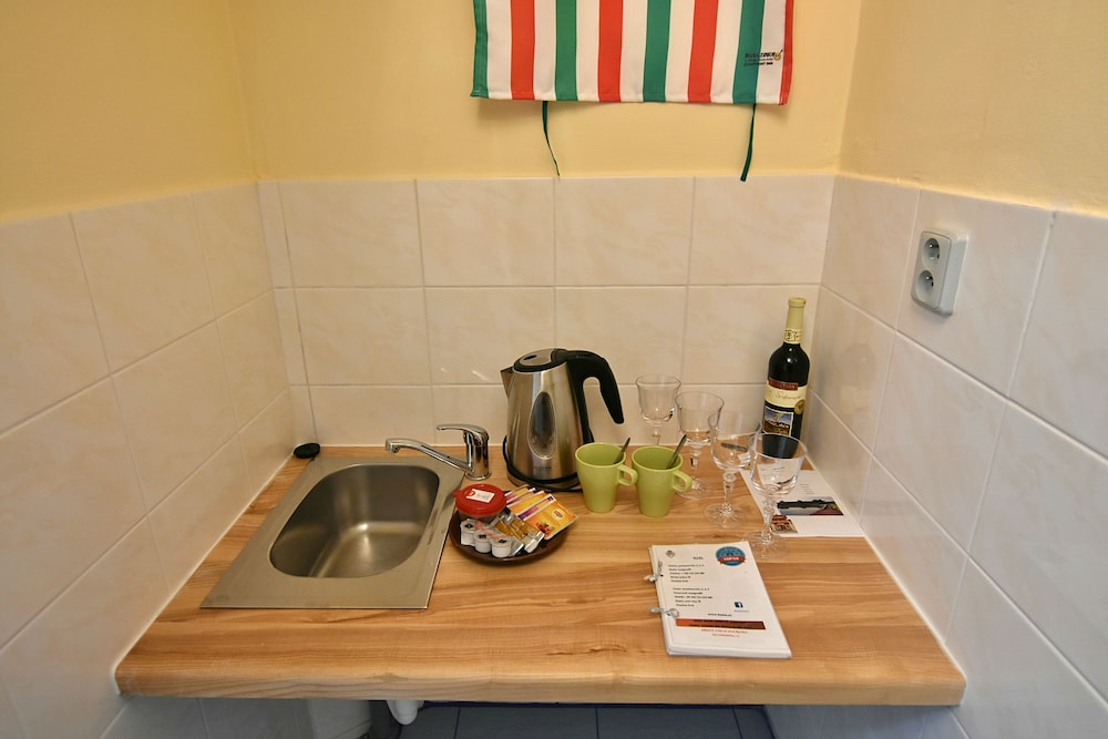 Family Apartment, 2 Bedrooms, Accessible, Patio photo 2