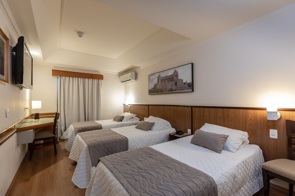 Deluxe Triple Room photo 1