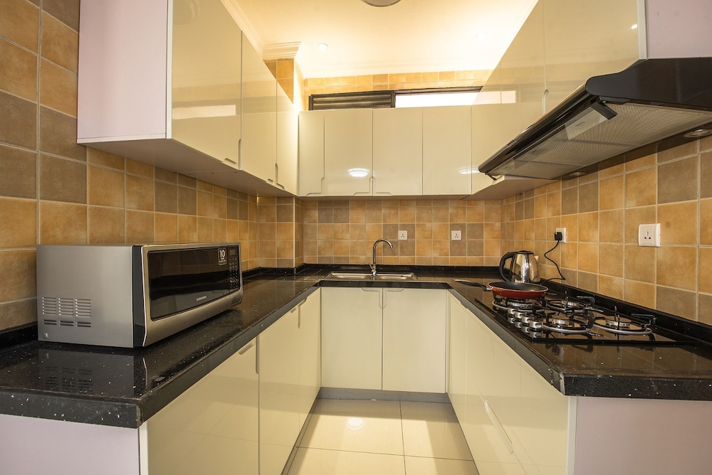 Apartment, 2 Bedrooms - Photo 12