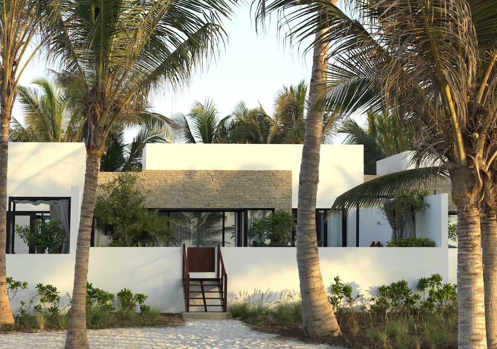 One Bedroom Beach Pool Villa photo 2