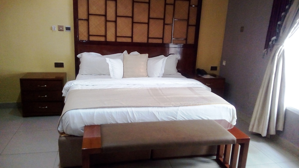 Bungalow, 2 Bedrooms photo 3