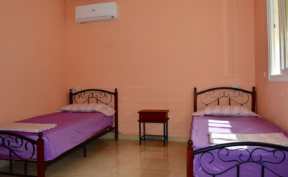 Panoramic Penthouse, 2 Bedrooms, Harbor View, Beachside photo 1