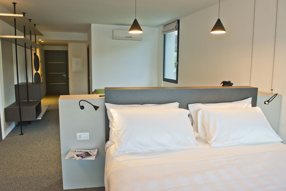 Premium Room, Lake View photo 3