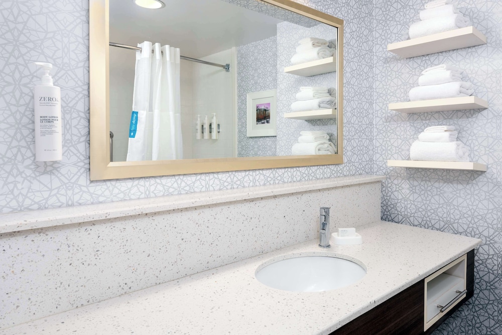 King Boardroom Suite - Photo 5