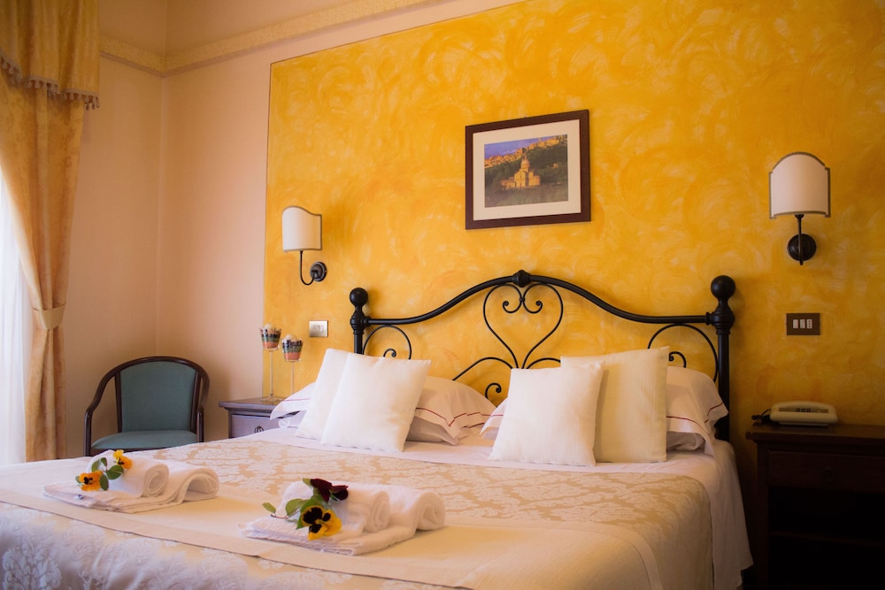 Comfort Double Room - Photo 9