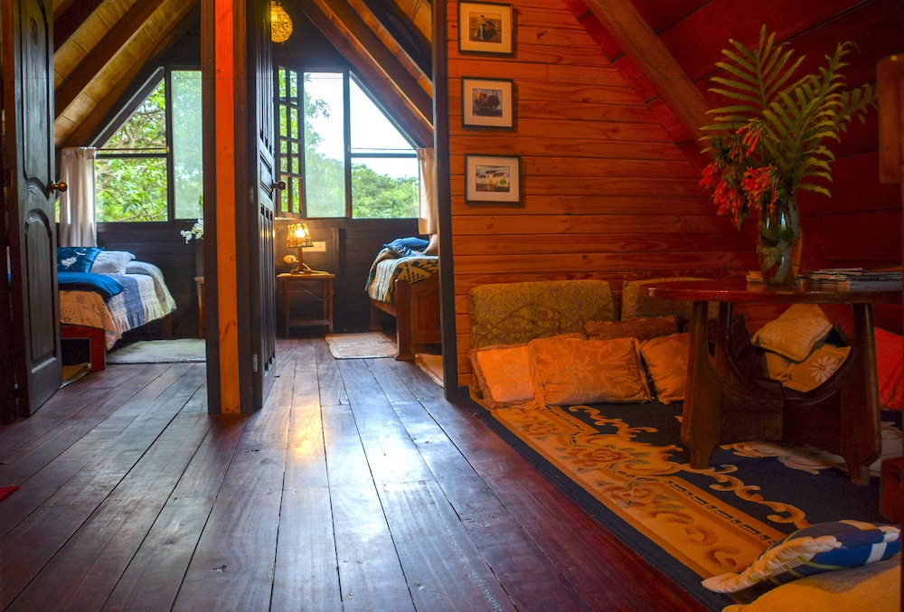 Basic Loft, 3 Bedrooms, Garden View, Tower