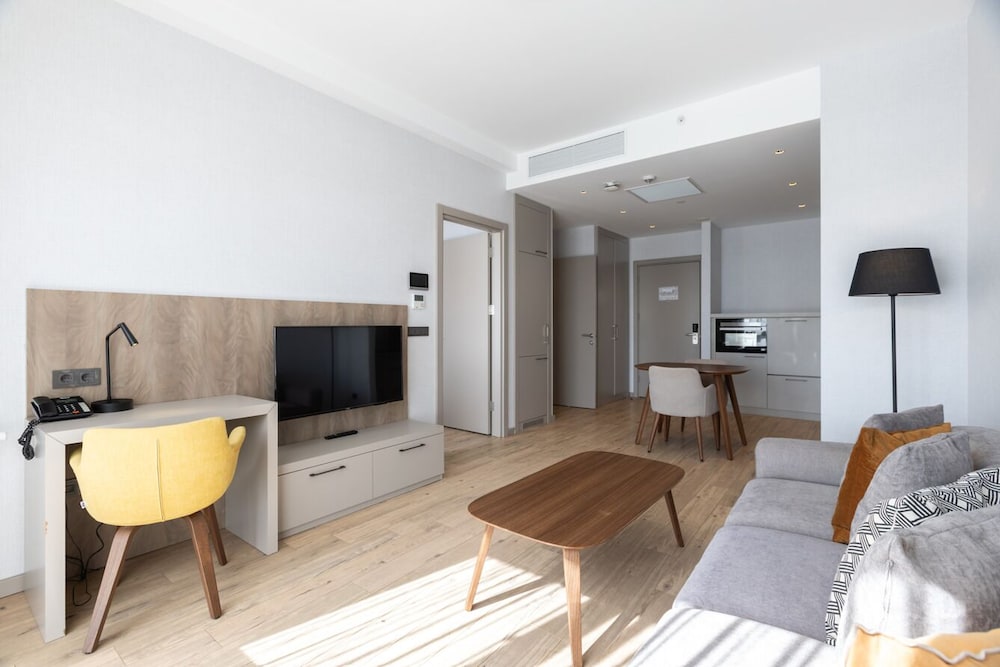 Superior Suite (King) photo 3