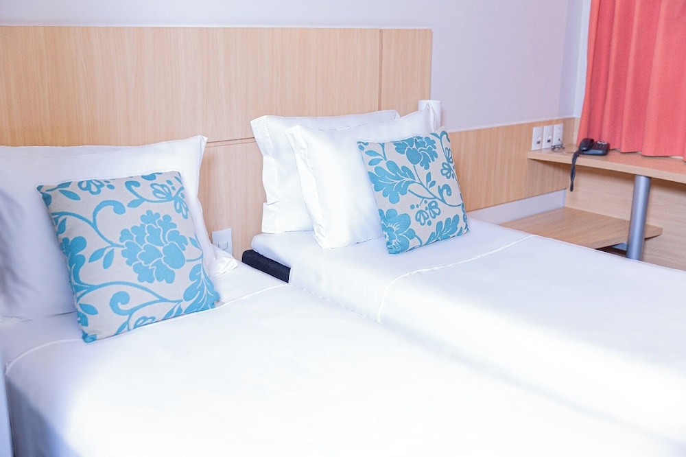 Superior Twin Room photo 3