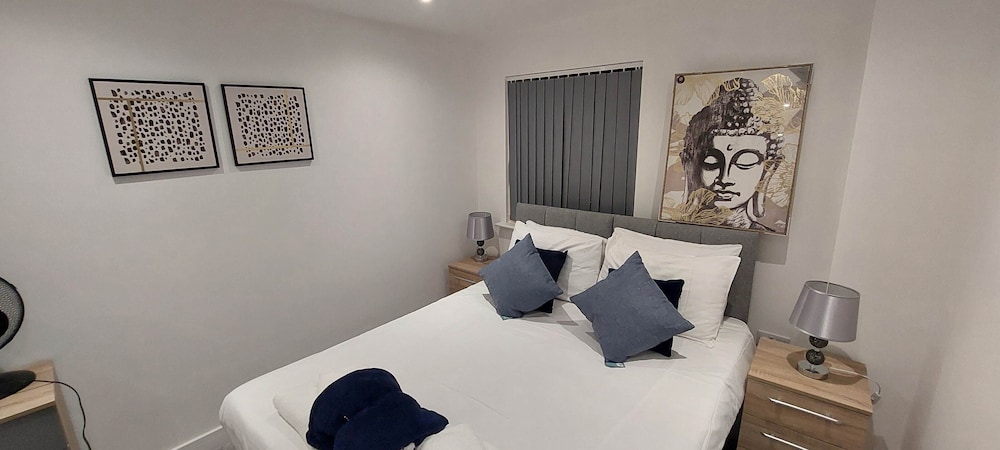 Basic Apartment photo 1