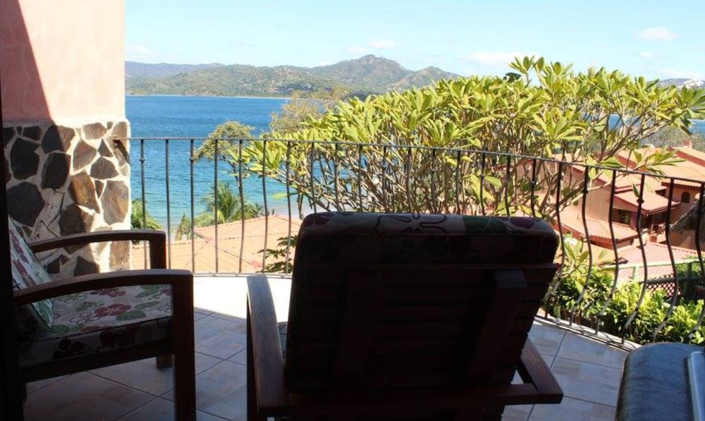 Suite, Kitchenette, Bay View (Captain) photo 3