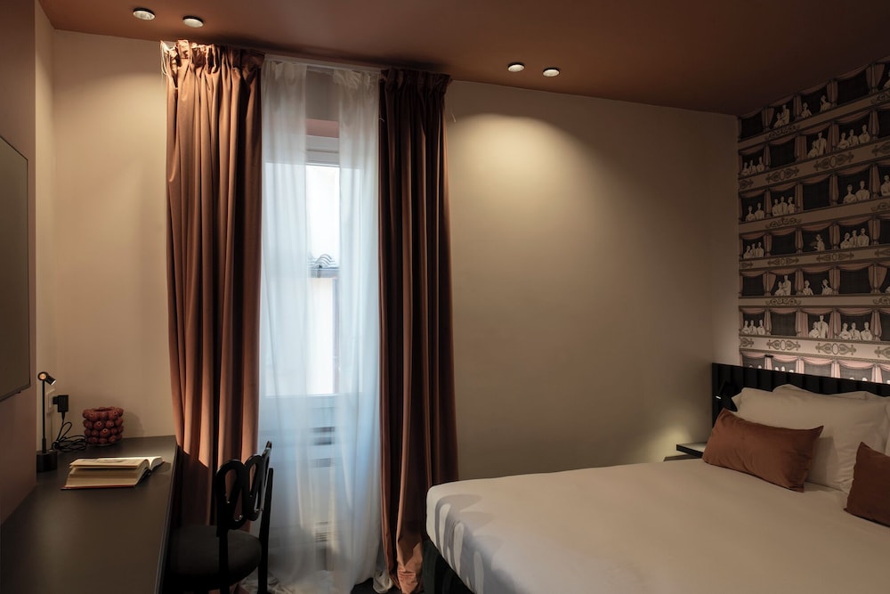 Design Double Room, Courtyard Area photo 1