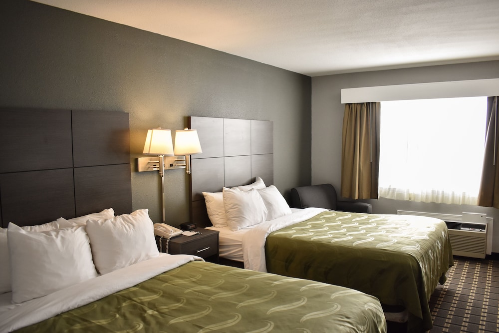 Standard Room, 2 Queen Beds - Photo 1