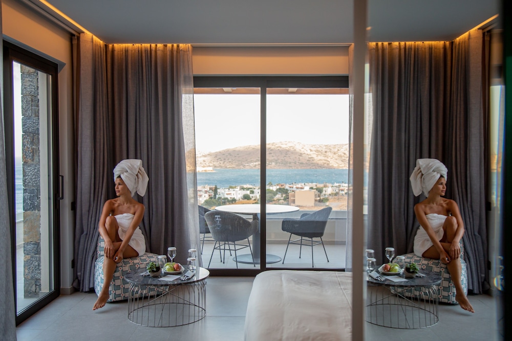 Superior Room - Sea View - Photo 4