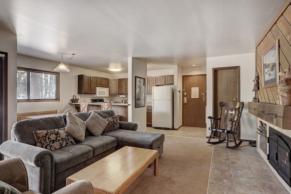 Condo, 1 Bedroom