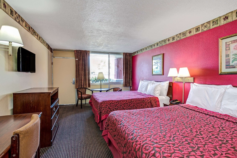 Room, 2 Double Beds, Non Smoking photo 1