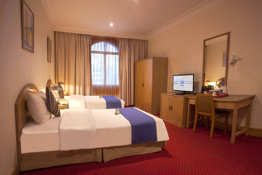 Standard Twin Room - Photo 1