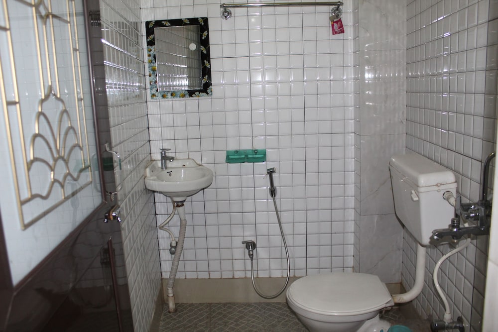 Comfort Room photo 2
