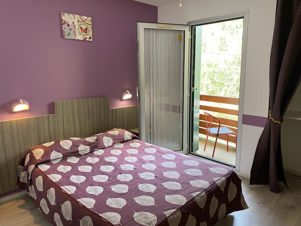 Double or Twin Room photo 2