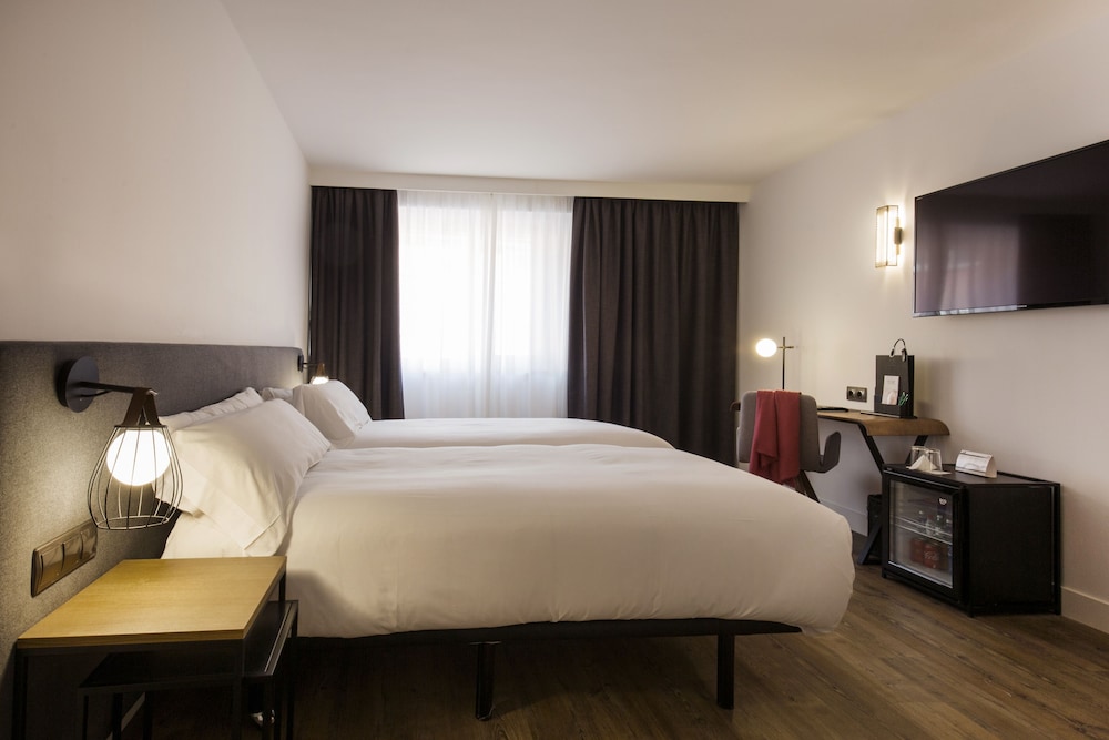Double or Twin Room, Courtyard View photo 1