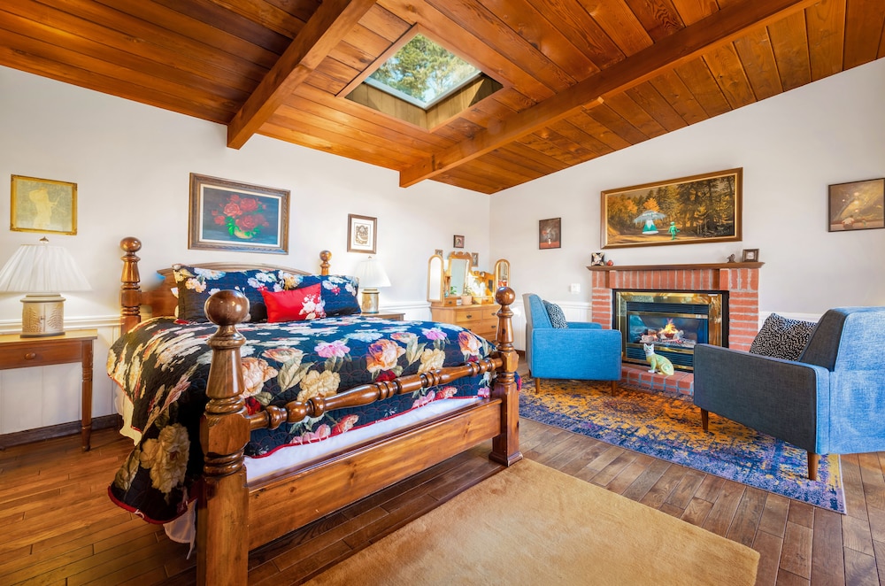 Galaxy Cabin