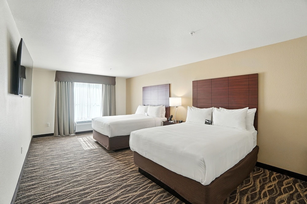 Suite, Multiple Beds, Non Smoking (Extended Stay) - Photo 10