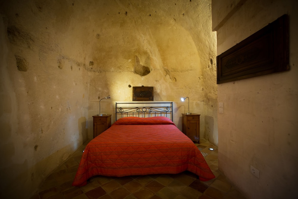Superior Studio Suite - Photo 2