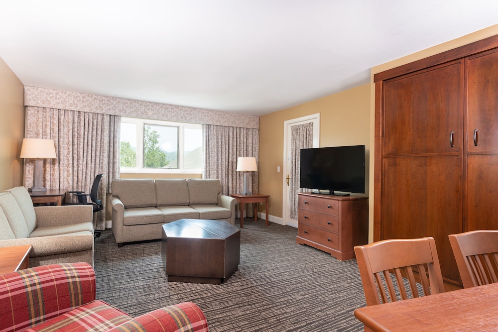 Deluxe Room, 1 Bedroom - Photo 2