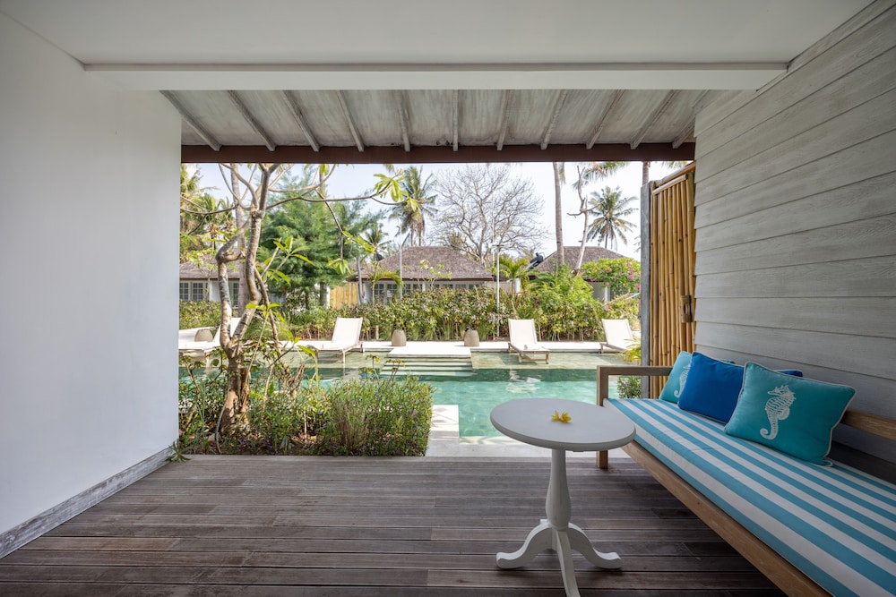 Suite with Pool Access with Daily Afternoon Tea - Photo 5