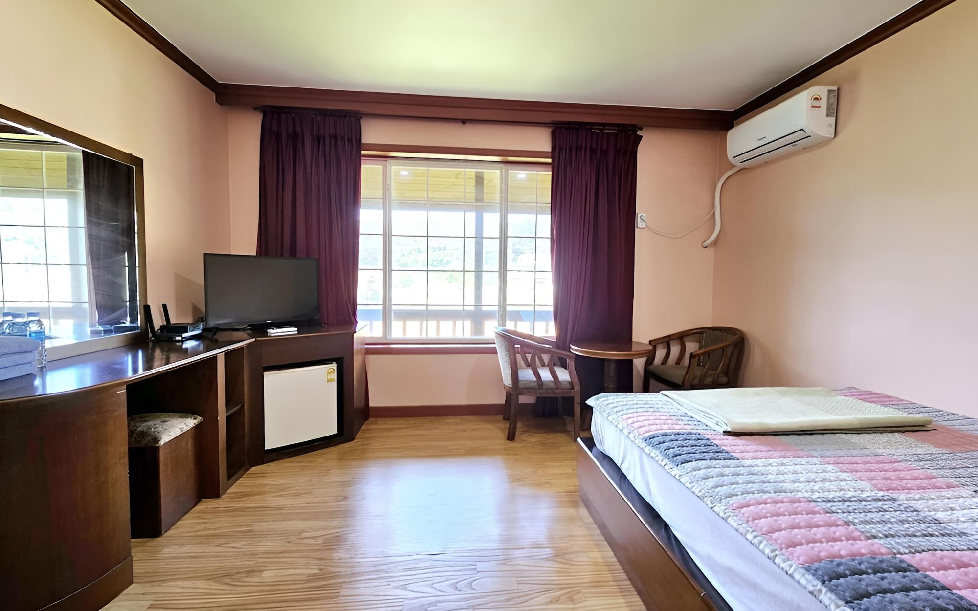 Room (Bed (20000 won for 4 barbecue)) photo 2