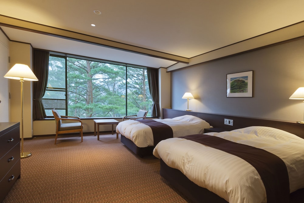 Western Style Twin Bedroom, Garden View [Online Exclusive] photo 3