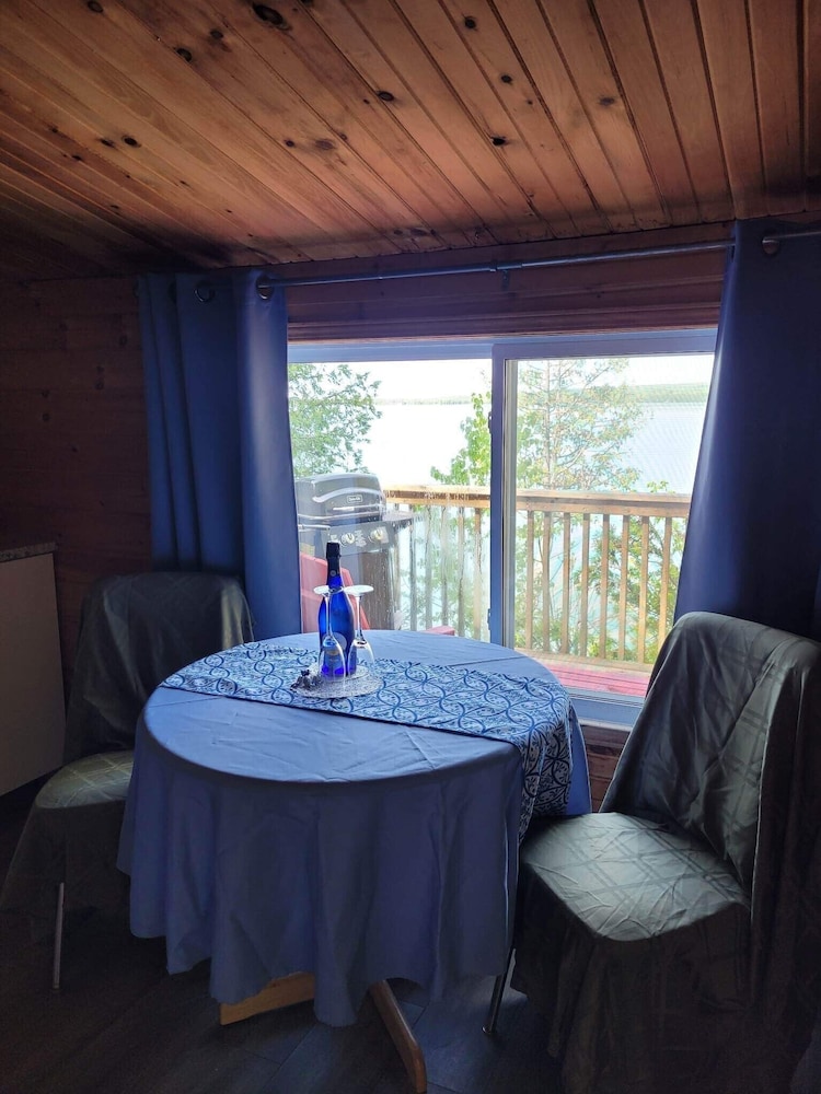 Harbourview Cabin photo 3