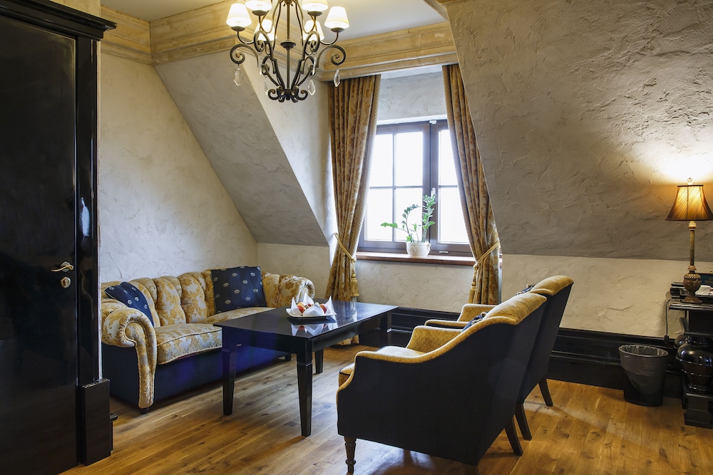 Presidential Apartment photo 3