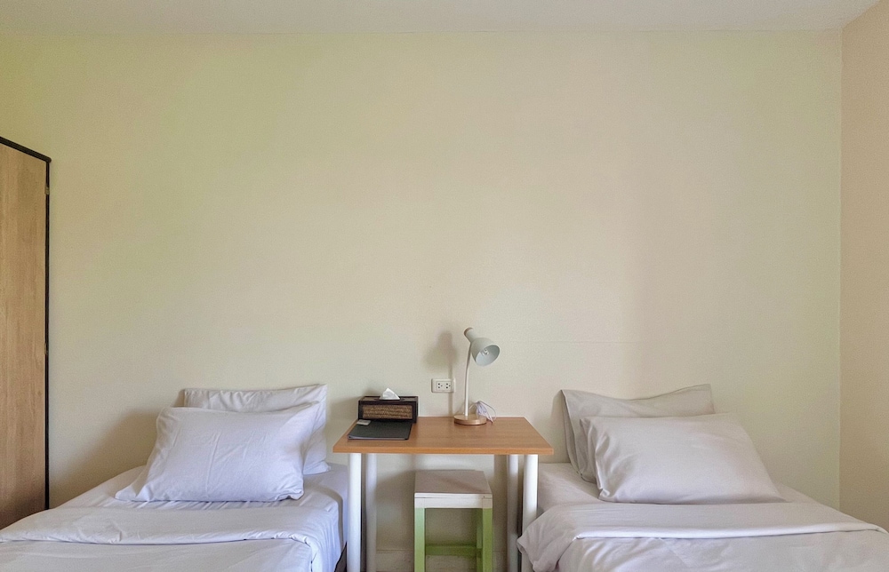 Deluxe Twin Room - Photo 5