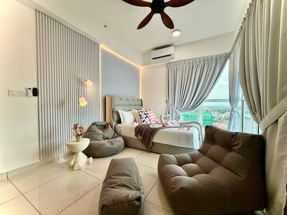 Apartment, City View
