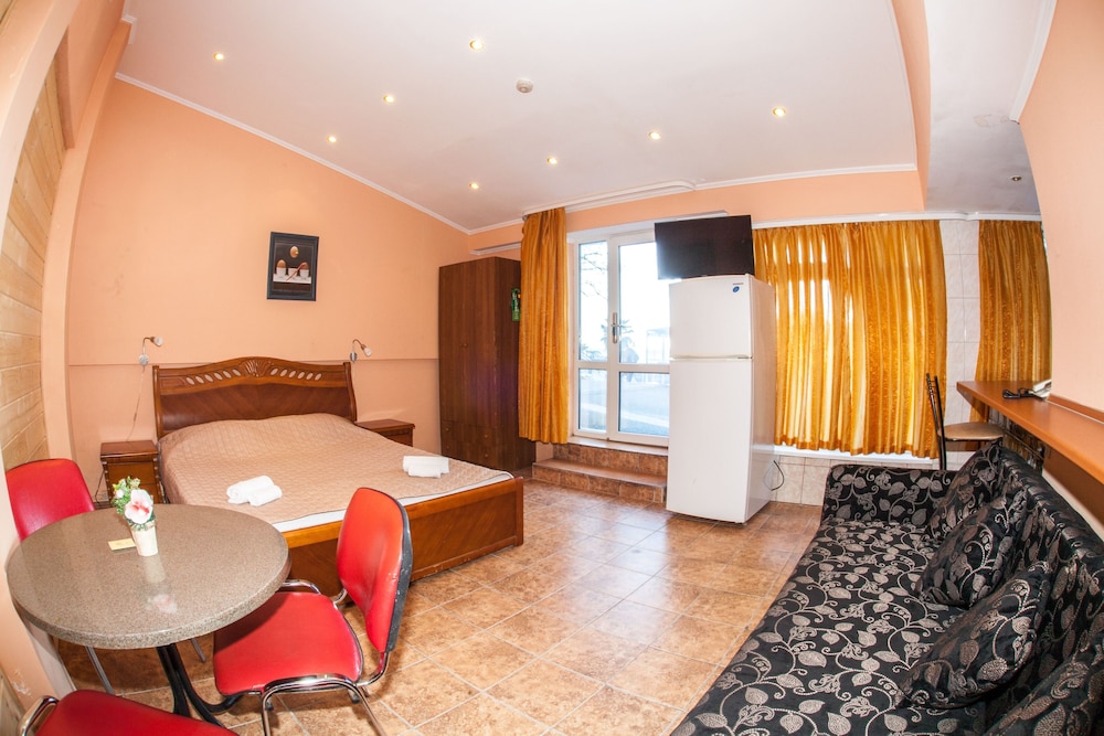 Family Studio Suite