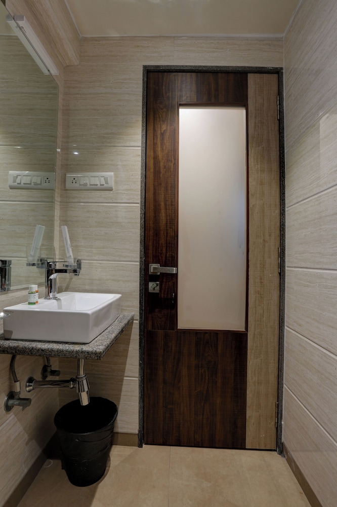 Classic Room - Photo 10
