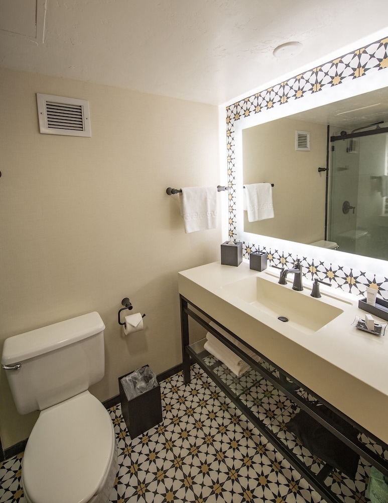 Executive Room, 2 Double Beds - Photo 3
