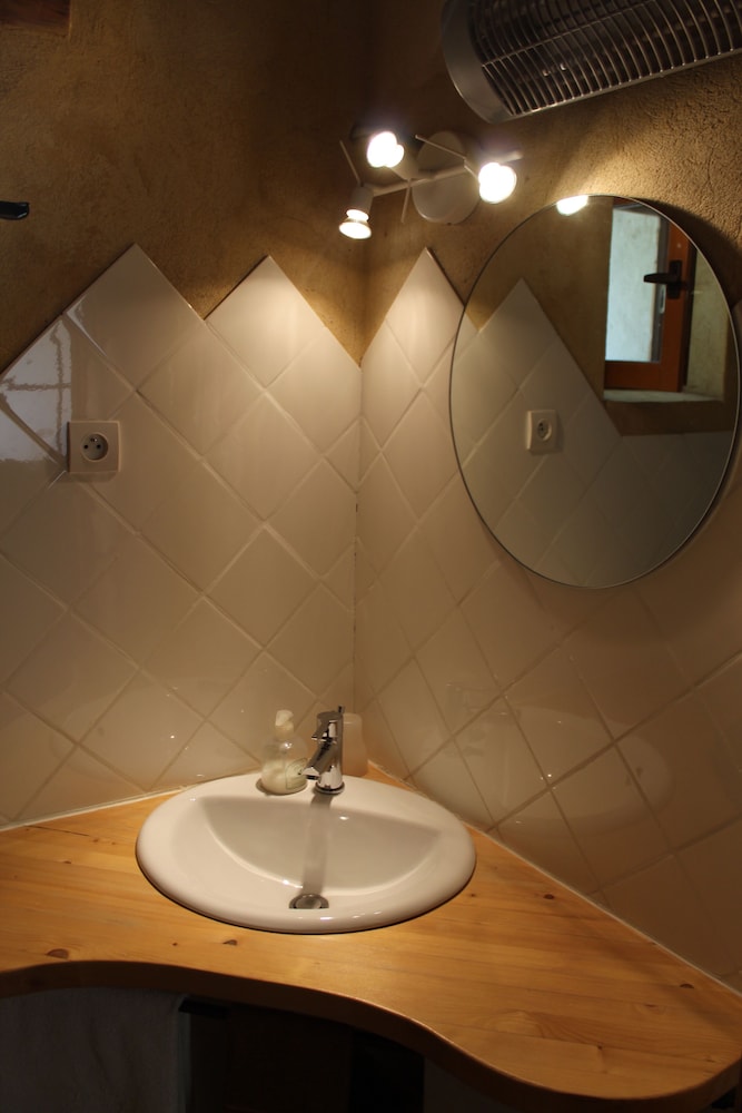 Room (Jaune) photo 2