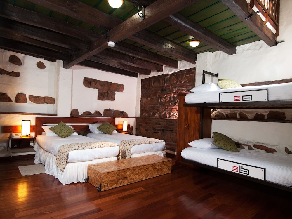 Family Quadruple Room - Photo 1